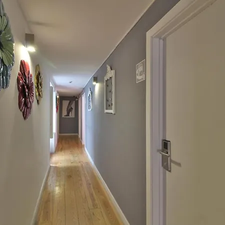 Leaseboa Suites