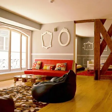 Guest house Leaseboa Suites *
