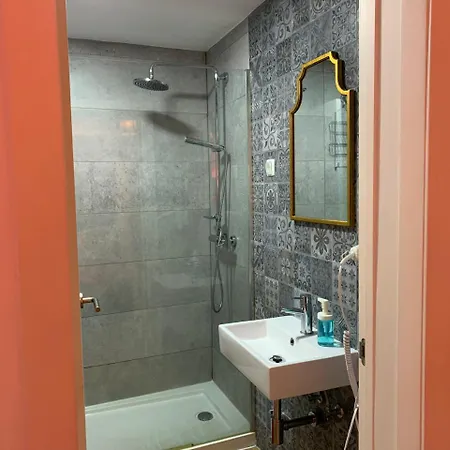 Leaseboa Suites